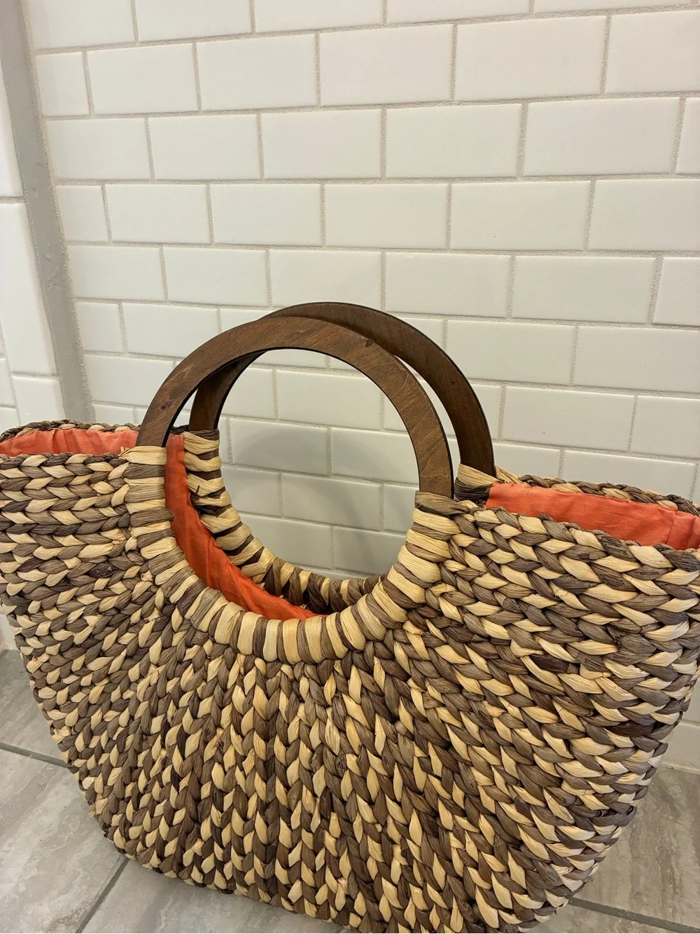 The Limited Woven Circular-Handle Straw Tote Beach Bag in Natural and Brown